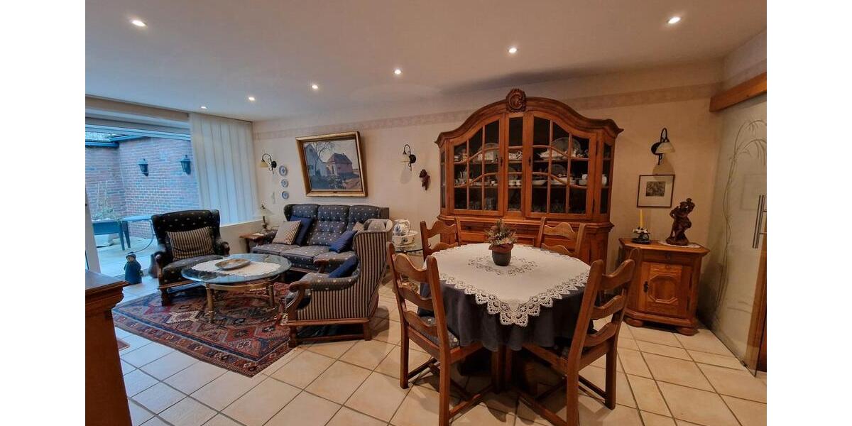 Erdgeschoßwohnung Mönchengladbach Nord - 4 Zimmer, 124 m&sup2;, 1.200&euro; | Angebot:26312960