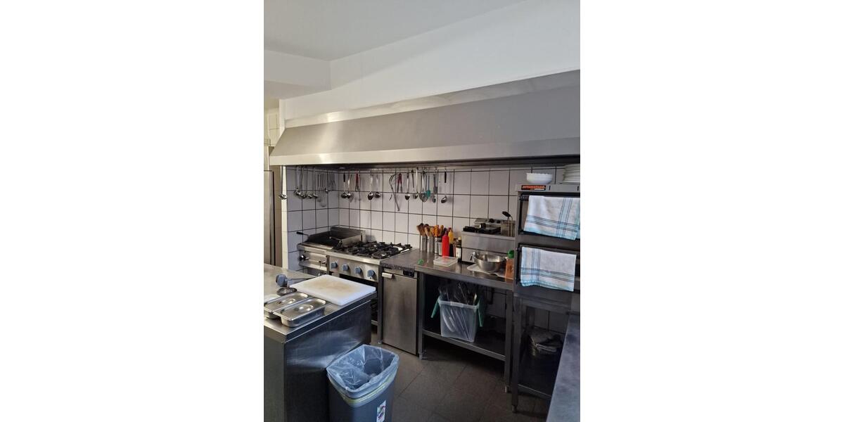 Gaststätte mit WC u lager zimmer