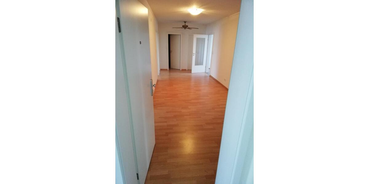 Etagenwohnung Zeven - 4 Zimmer, 122 m&sup2;, 1.220&euro; | Angebot:26033612