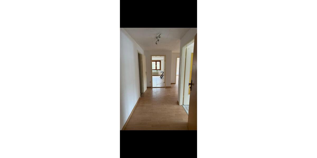 Etagenwohnung Bad Sachsa - 3 Zimmer, 80 m&sup2;, 580&euro; | Angebot:25342867