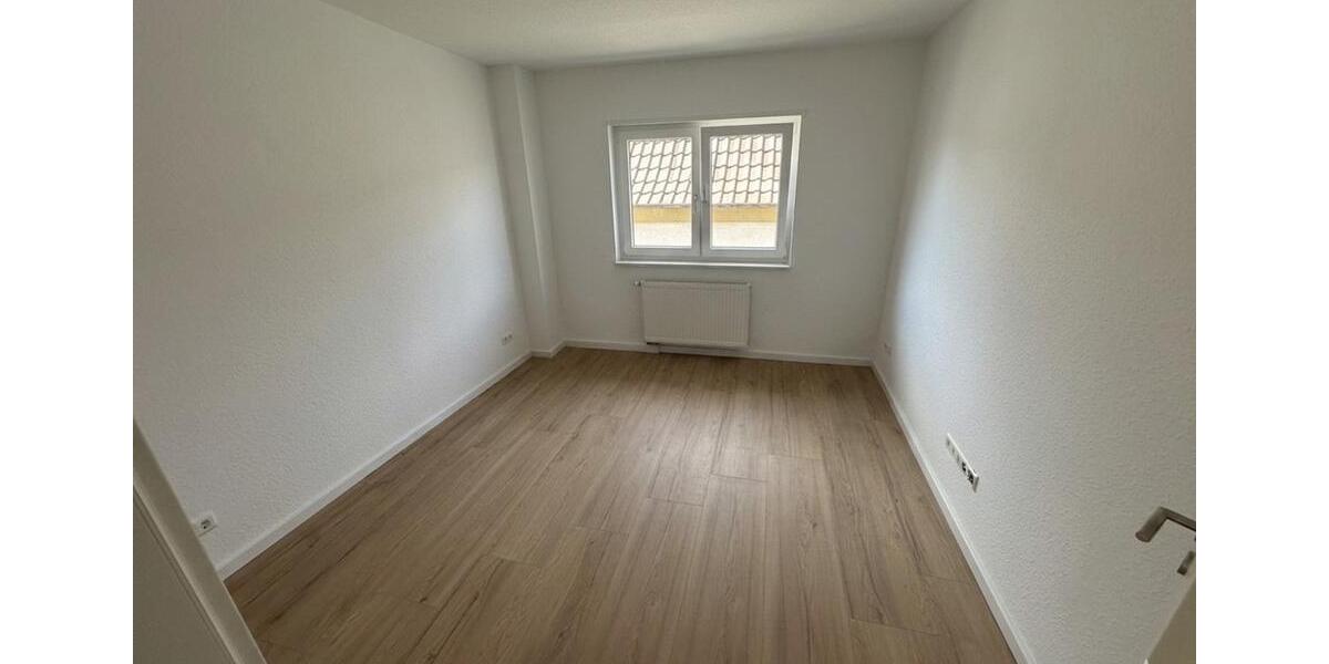 Etagenwohnung Bürstadt - 4.5 Zimmer, 121 m&sup2;, 1.690&euro; | Angebot:26625709