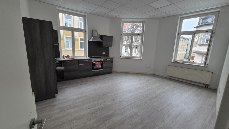 Sanierte 5-R.-Whg. im Stadtzentrum • WG-geeignet