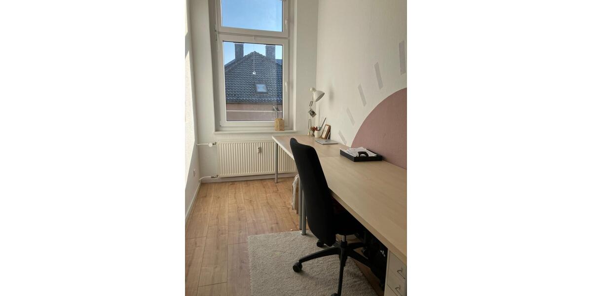 Etagenwohnung Detmold - 4 Zimmer, 97 m&sup2;, 890&euro; | Angebot:25237400