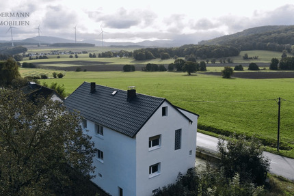 Haus Hohenroda Oberbreitzbach - 8 Zimmer, 155 m&sup2;, 800&euro; | Angebot:24556023