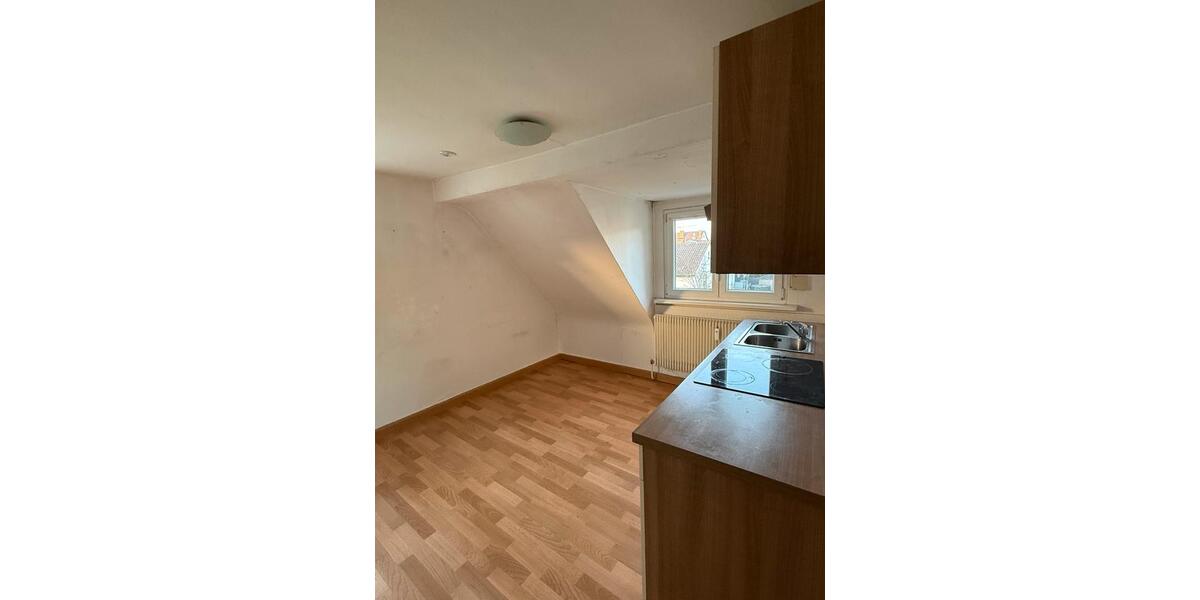 Dachgeschoßwohnung Schweinfurt Gartenstadt - 1 Zimmer, 36 m&sup2;, 290&euro; | Angebot:25258573