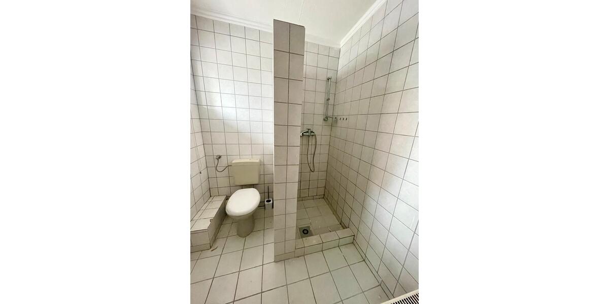 Erdgeschoßwohnung Bernburg (Saale) - 1.5 Zimmer, 39 m&sup2;, 220&euro; | Angebot:26497658