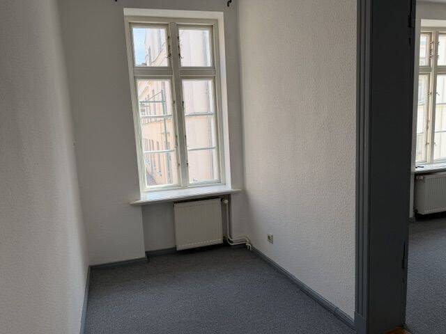 Etagenwohnung Güstrow - 2 Zimmer, 42 m&sup2;, 357&euro; | Angebot:26827023