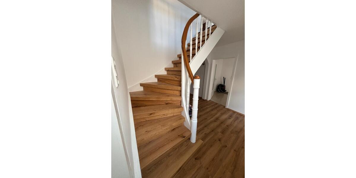 Einfamilienhaus Pohlheim - 3.5 Zimmer, 117 m&sup2;, 1.400&euro; | Angebot:24871149