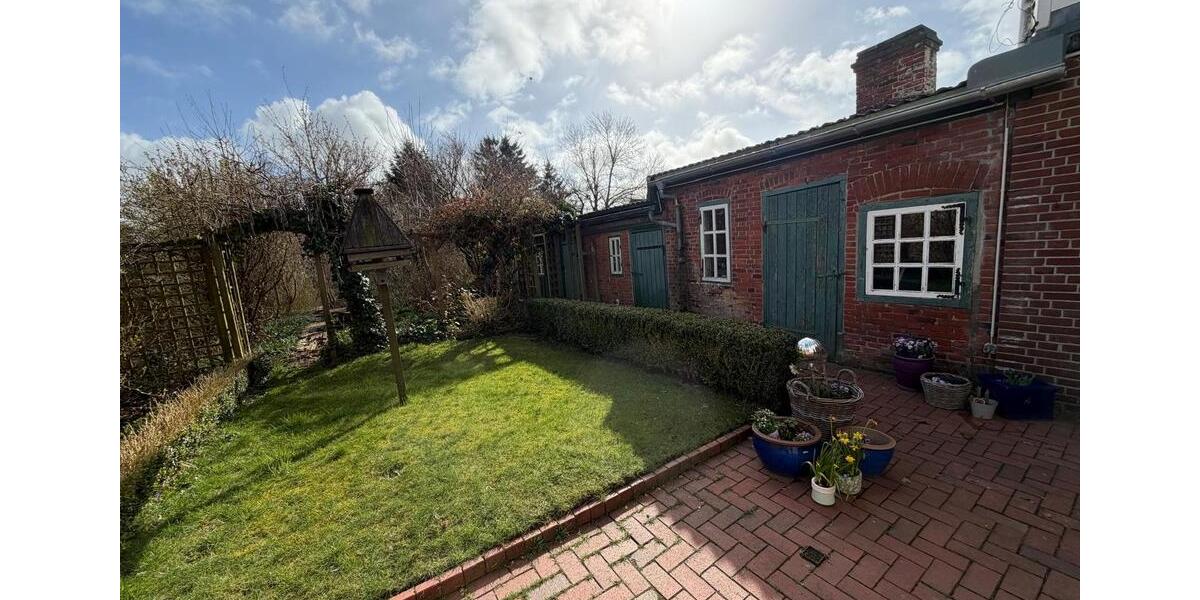 Reihenhaus Husum - 8 Zimmer, 160 m&sup2;, 1.450&euro; | Angebot:25988687