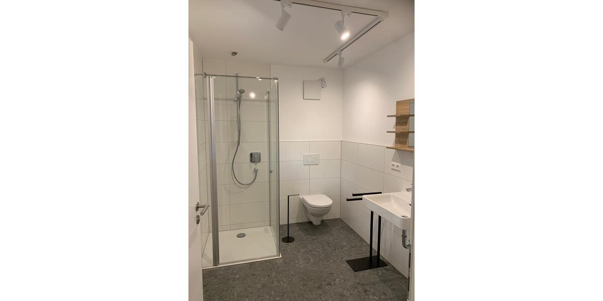 Einfamilienhaus Nürtingen - 3 Zimmer, 85 m&sup2;, 1.440&euro; | Angebot:24842582