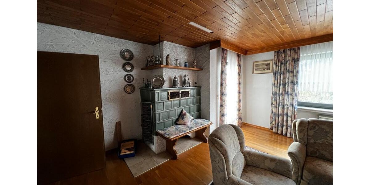 Hochparterre Monheim - 5 Zimmer, 130 m&sup2;, 1.250&euro; | Angebot:24654291