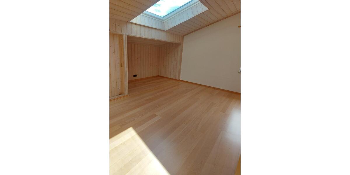 Maisonettenwohnung Weilheim in Oberbayern - 5 Zimmer, 195 m&sup2;, 1.320&euro; | Angebot:24345367