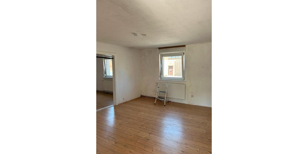 Etagenwohnung Jüterbog - 5 Zimmer, 150 m&sup2;, 950&euro; | Angebot:26682358