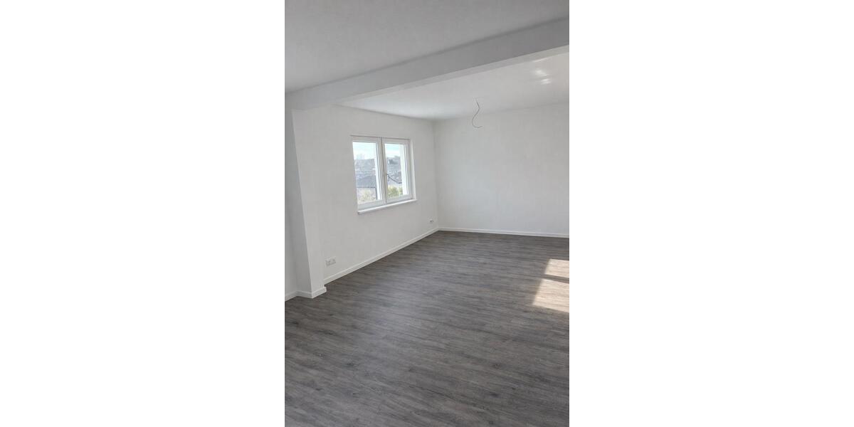 Einfamilienhaus Einbeck - 4 Zimmer, 95 m&sup2;, 1.350&euro; | Angebot:24630303