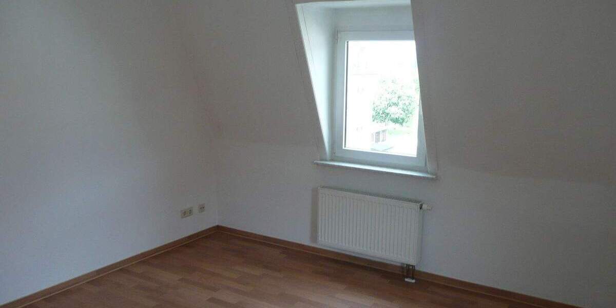Etagenwohnung Pirna Sonnenstein - 2 Zimmer, 47 m&sup2;, 330&euro; | Angebot:25909295