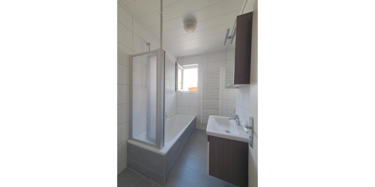 Erdgeschoßwohnung Sulzbach-Rosenberg Rosenberg - 3 Zimmer, 100 m&sup2;, 850&euro; | Angebot:26040536