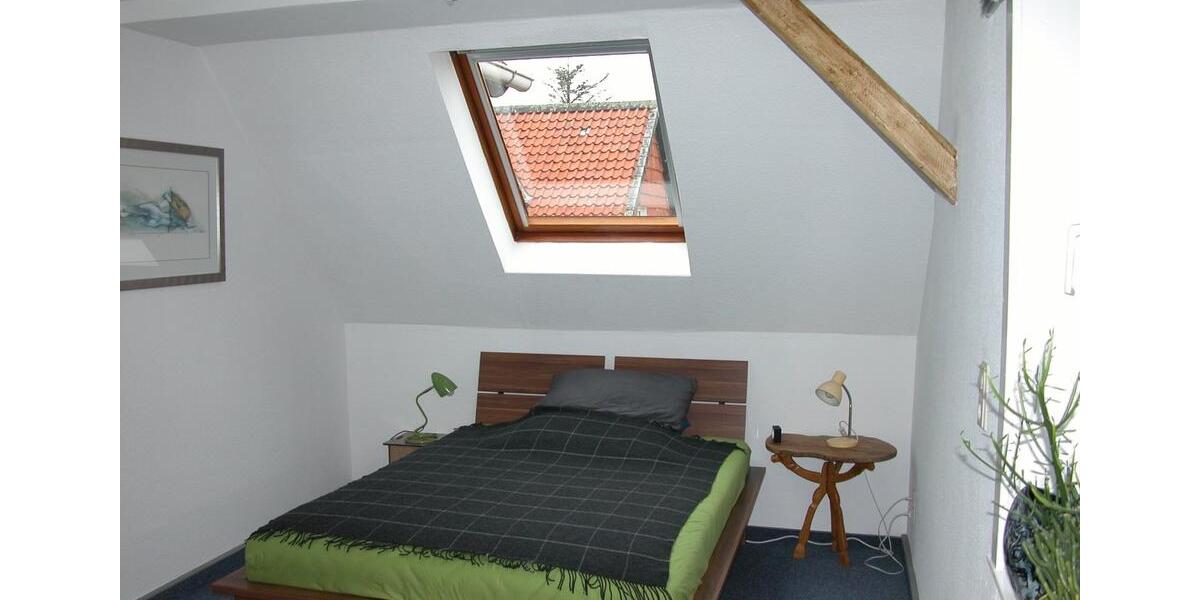 Dachgeschoßwohnung Einbeck - 3 Zimmer, 68 m&sup2;, 440&euro; | Angebot:25047486