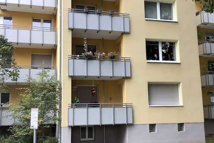 Wohnung Dortmund Brackel - 2 Zimmer, 65 m&sup2;, 447&euro; | Angebot:27063730