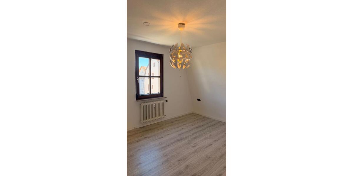 Etagenwohnung Metzingen - 2 Zimmer, 58 m&sup2;, 870&euro; | Angebot:26605033