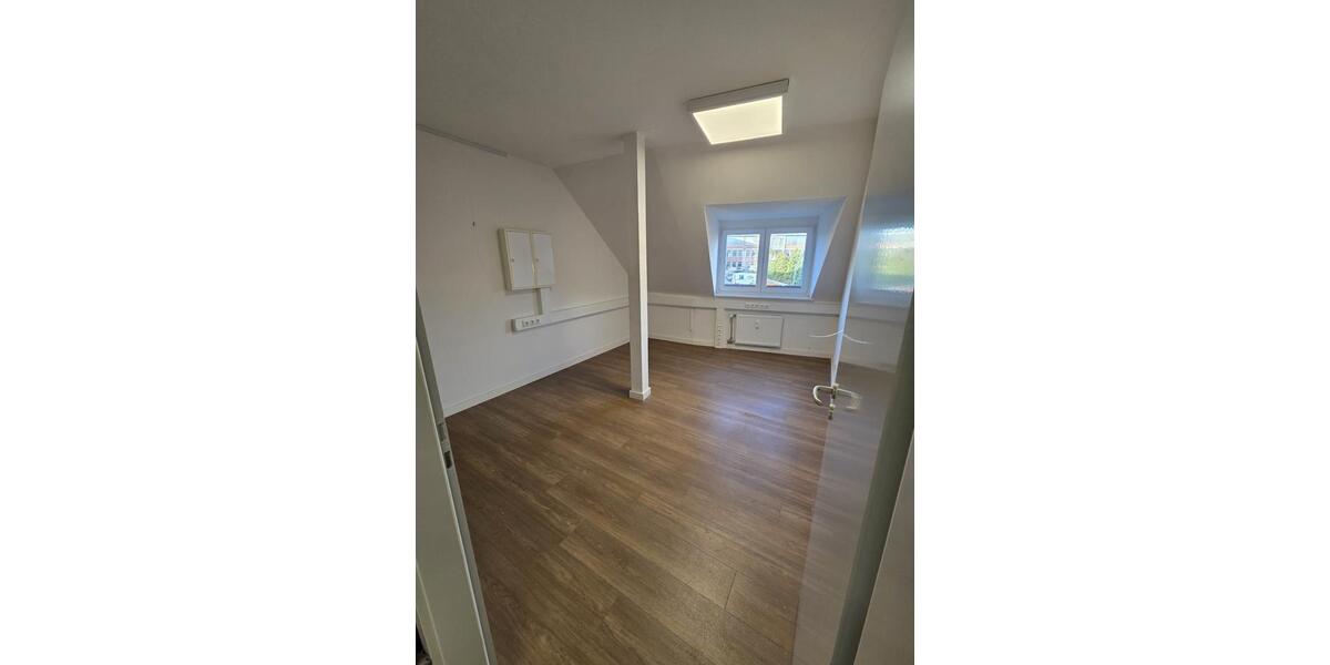 Gewerbeobjekt Bad Schwartau - 1.958&euro; | Angebot:24401826