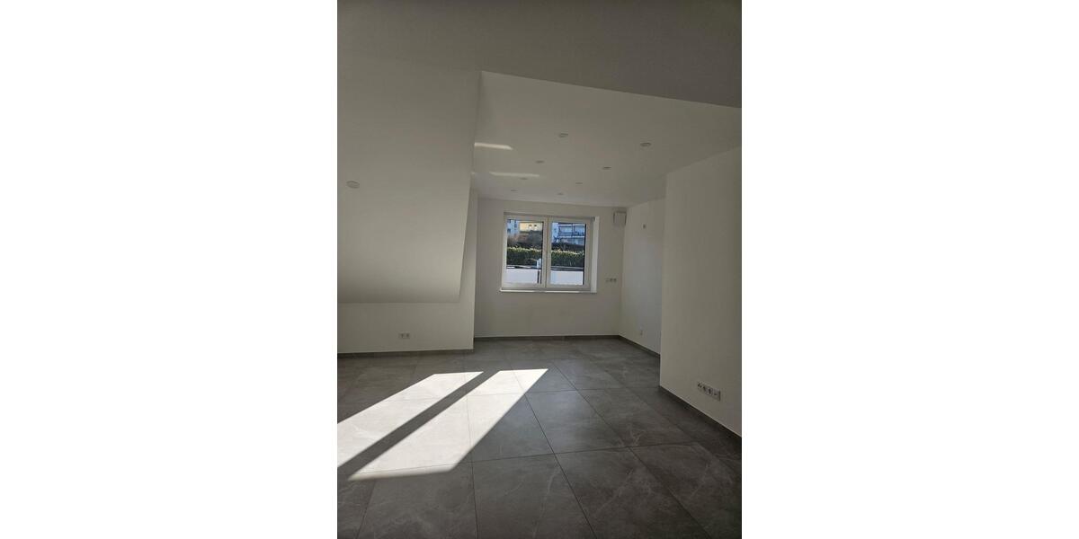 Dachgeschoßwohnung Waldbröl - 2 Zimmer, 48 m&sup2;, 746&euro; | Angebot:26631259