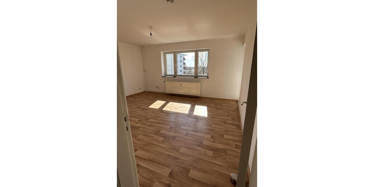 Etagenwohnung Flensburg Fruerlund - 4 Zimmer, 80 m&sup2;, 699&euro; | Angebot:26058421