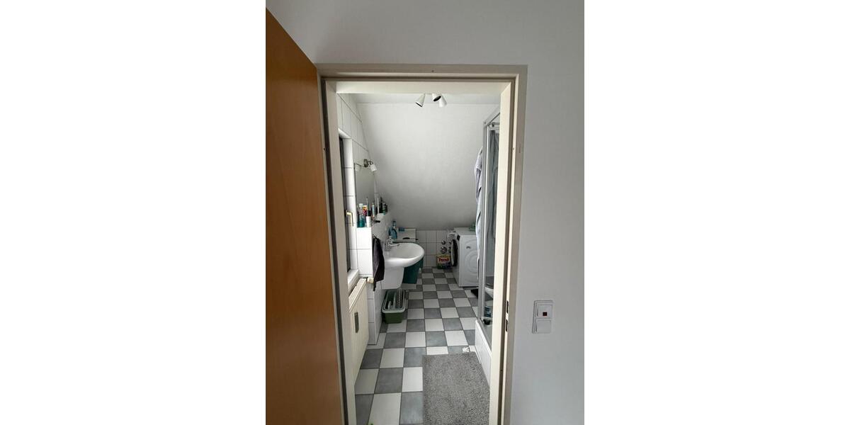 Dachgeschoßwohnung Osnabrück Nahne - 3 Zimmer, 90 m&sup2;, 900&euro; | Angebot:26623557