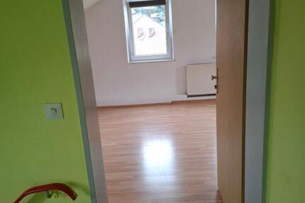 Wohnung Windischeschenbach - 2 Zimmer, 79 m&sup2;, 420&euro; | Angebot:25839158