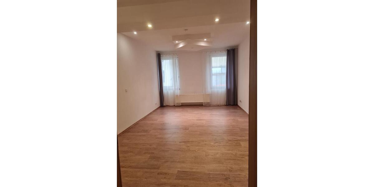 Erdgeschoßwohnung Balingen - 5 Zimmer, 110 m&sup2;, 1.000&euro; | Angebot:25208340