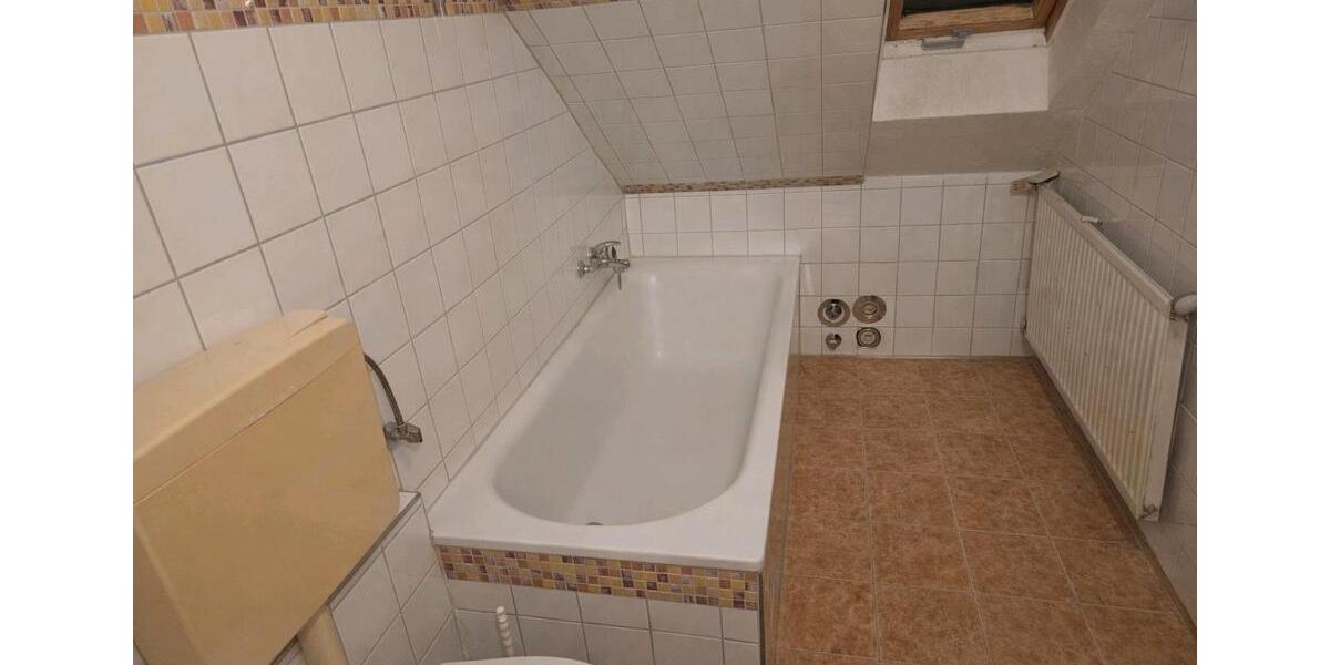 Dachgeschoßwohnung Schmitten im Taunus - 2 Zimmer, 47 m&sup2;, 670&euro; | Angebot:24789419