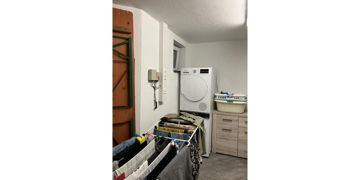 Erdgeschoßwohnung Straßberg - 4 Zimmer, 118 m&sup2;, 1.000&euro; | Angebot:25510143