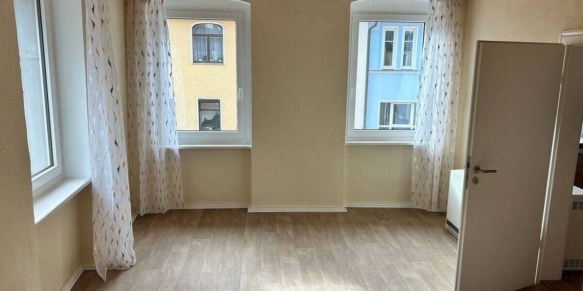 Etagenwohnung Gräfenthal - 4 Zimmer, 82 m&sup2;, 395&euro; | Angebot:26656949