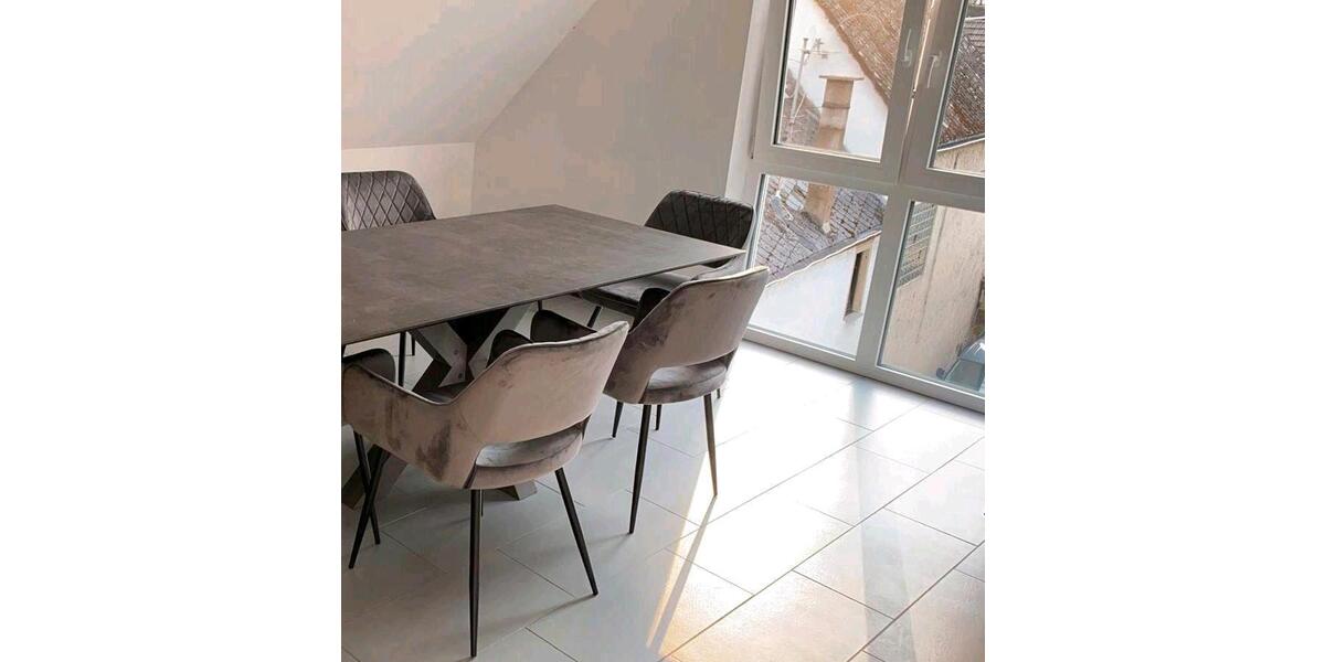 Dachgeschoßwohnung Dieblich - 2 Zimmer, 90 m&sup2;, 800&euro; | Angebot:26429813