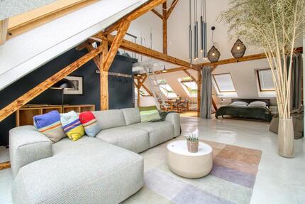 STILVOLLES, MÖBLIERTES ATELIER MIT GALERIEEBENE 1 zimmer