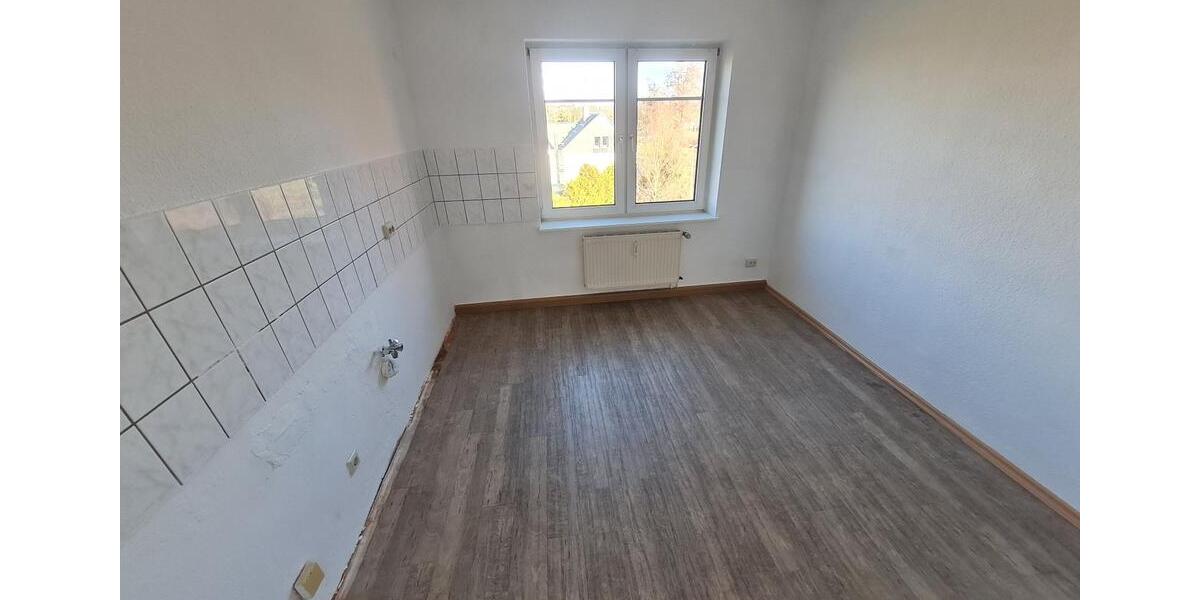 Dachgeschoßwohnung Burgstädt - 4 Zimmer, 92 m&sup2;, 460&euro; | Angebot:24398850