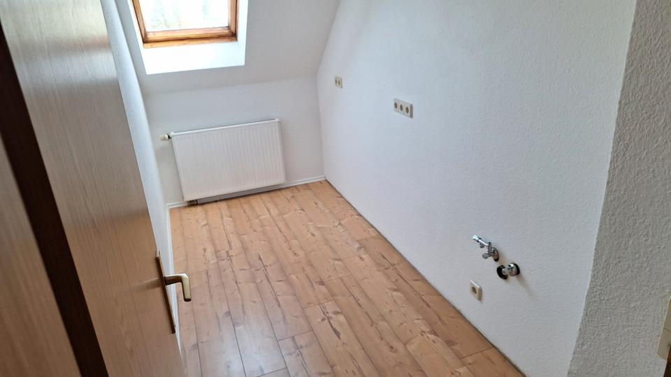 Dachgeschoßwohnung Penig - 2 Zimmer, 58 m&sup2;, 290&euro; | Angebot:26608512