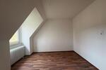 Dachgeschoßwohnung Wilhelmshaven Aldenburg - 4 Zimmer, 62 m&sup2;, 419&euro; | Angebot:25489040