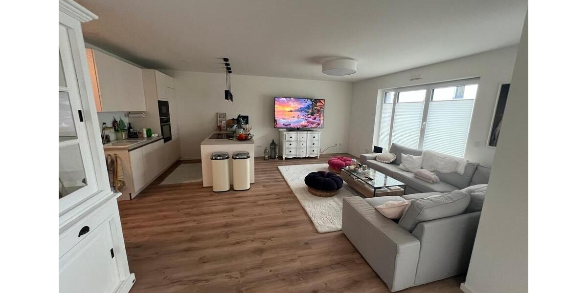 Hochwertige helle 3ZKB Wohnung teilmöbliert mit Terrasse 3 zimmer