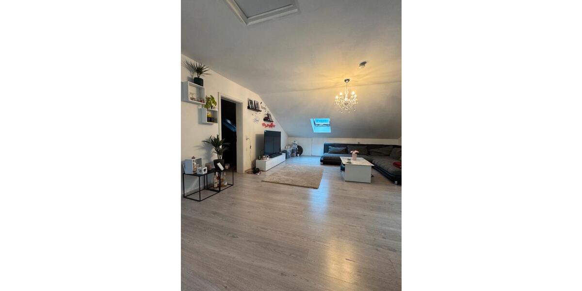 Dachgeschoßwohnung Schelklingen - 2.5 Zimmer, 80 m&sup2;, 650&euro; | Angebot:26695033