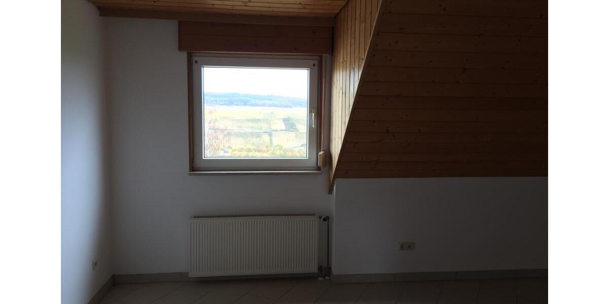 Dachgeschoßwohnung Waldalgesheim - 2 Zimmer, 80 m&sup2;, 770&euro; | Angebot:25906883