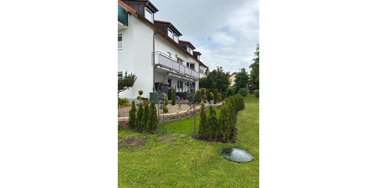 Etagenwohnung Adelsdorf - 2 Zimmer, 73 m&sup2;, 710&euro; | Angebot:26652015