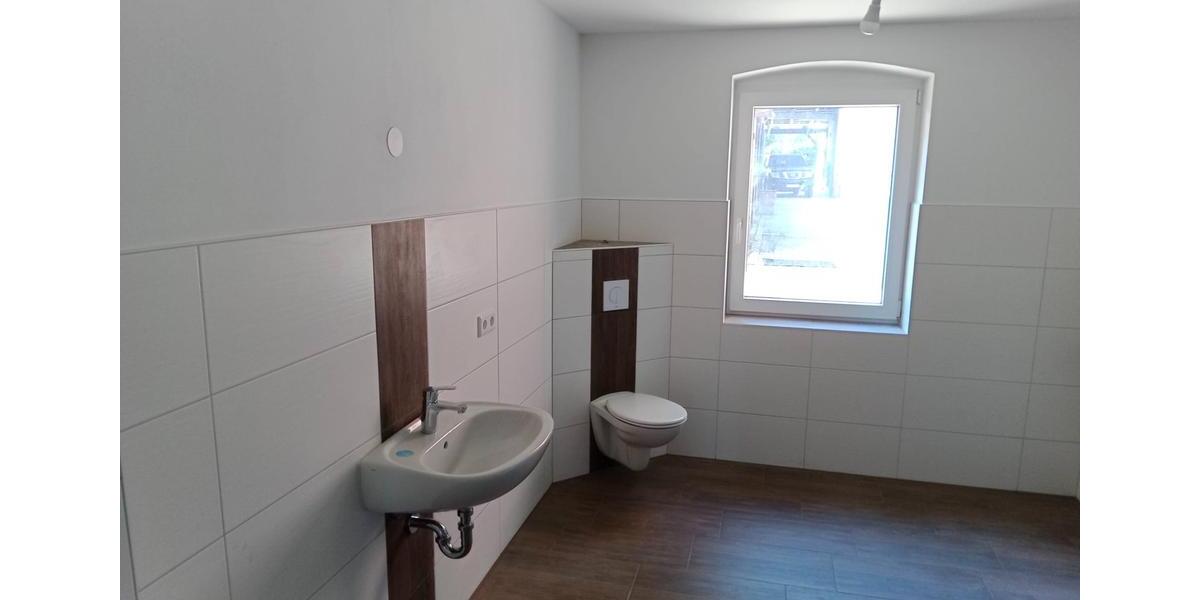 Etagenwohnung Lübben (Spreewald) - 3 Zimmer, 96 m&sup2;, 930&euro; | Angebot:26252305