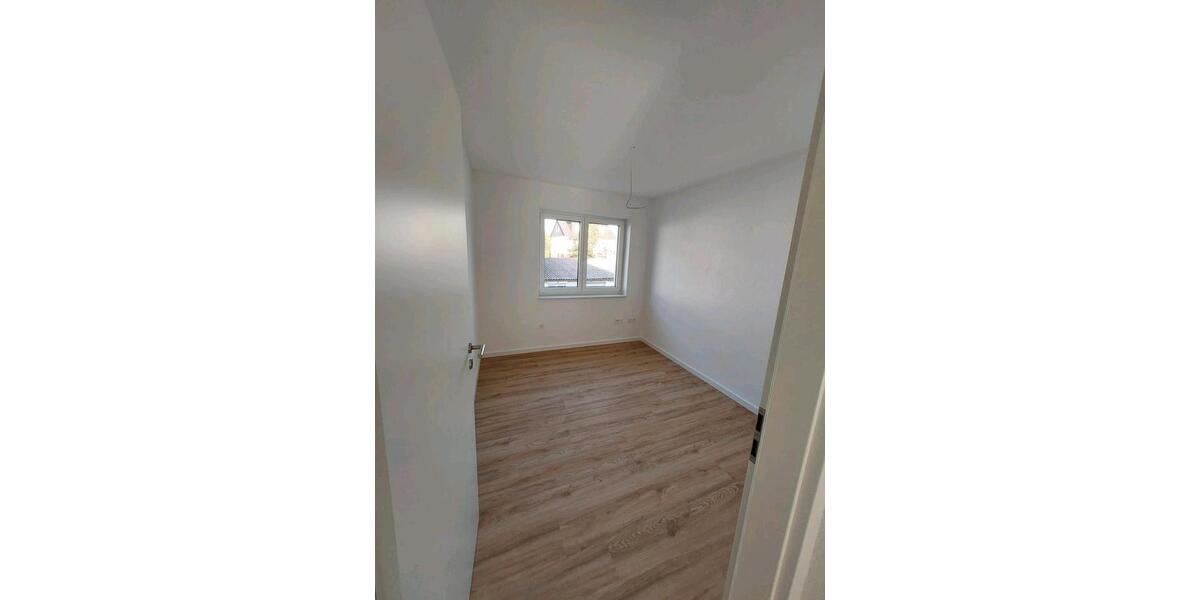 Etagenwohnung Crailsheim - 3 Zimmer, 68 m&sup2;, 892&euro; | Angebot:24878629