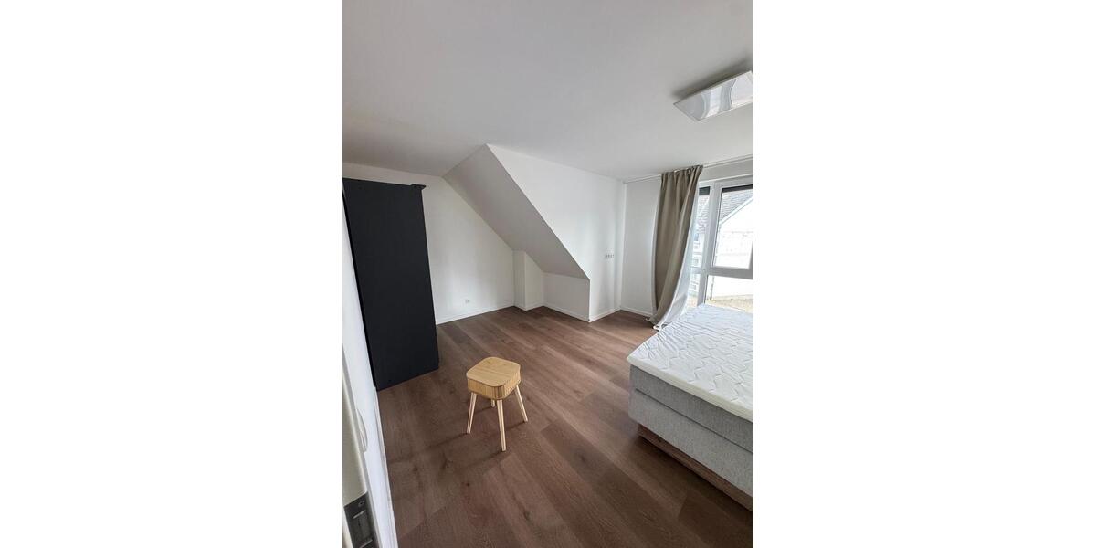 Doppelhaushälfte Uetersen - 4 Zimmer, 120 m&sup2;, 2.000&euro; | Angebot:26448307