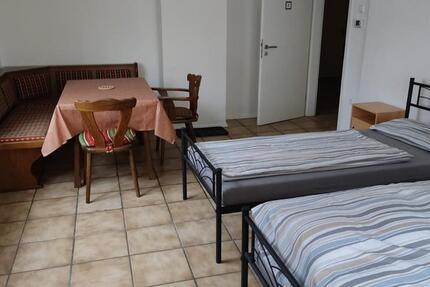 Wohnen auf Zeit Pirmasens Niedersimten - 4 Zimmer, 98 m&sup2;, 15&euro; | Angebot:22912473
