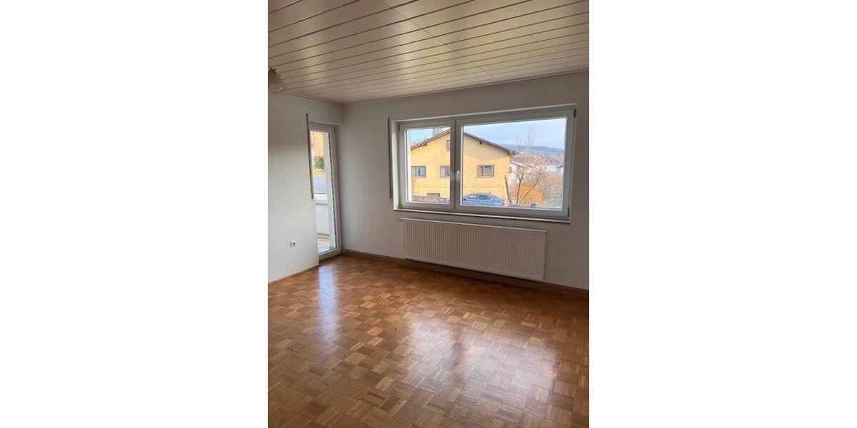 Etagenwohnung Weikersheim - 3 Zimmer, 76 m&sup2;, 620&euro; | Angebot:25053758