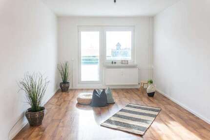 Wohnung Chemnitz Markersdorf - 4 Zimmer, 90 m&sup2;, 450&euro; | Angebot:27283064