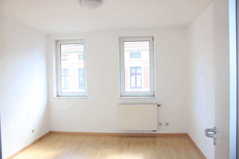 2-Zimmer Wohnung inkl. Einbauküche *** großes, helles WohnZimmer ***