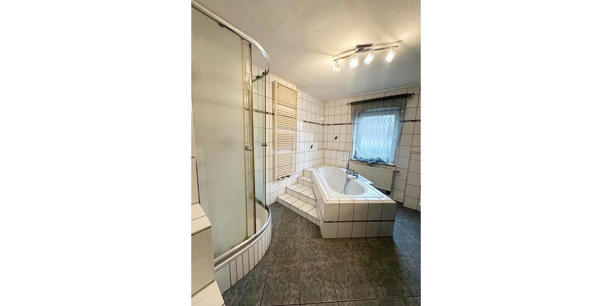 Wohnen auf Zeit Hallbergmoos - 5 Zimmer, 125 m&sup2;, 12&euro; | Angebot:26492701