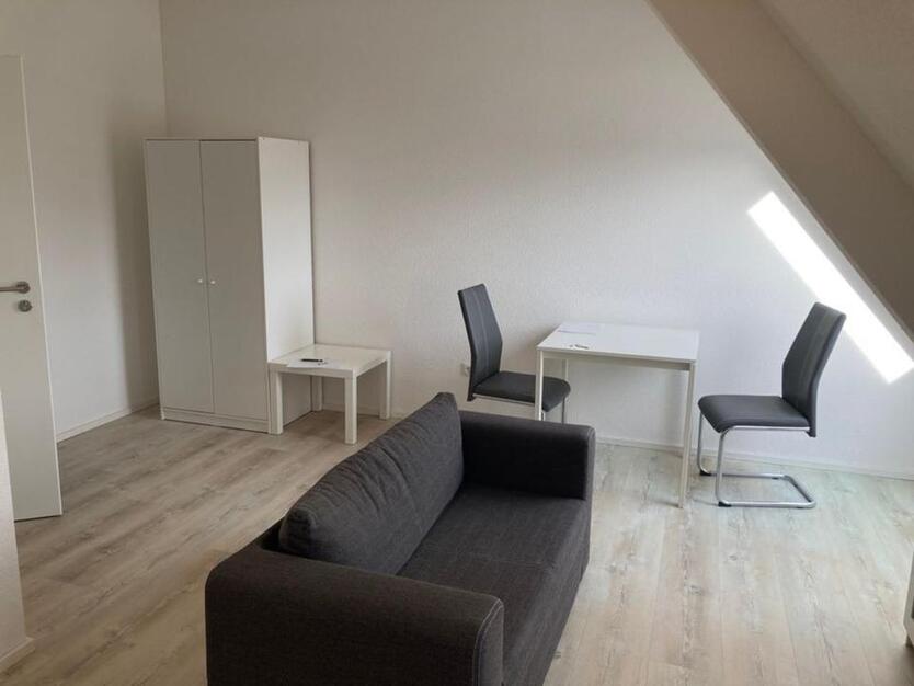 Reinhardshof: möbliertes 1-Zi.-Apartement 550,--€ warm zimmer